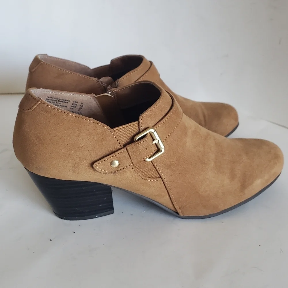 AMERICAN EAGLE sz 11 FAUX SUEDE buckle zipper ANKLE BOOTS block heel tan women